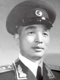 两位老红军长征路上许下的诺言，如今变成了现实……